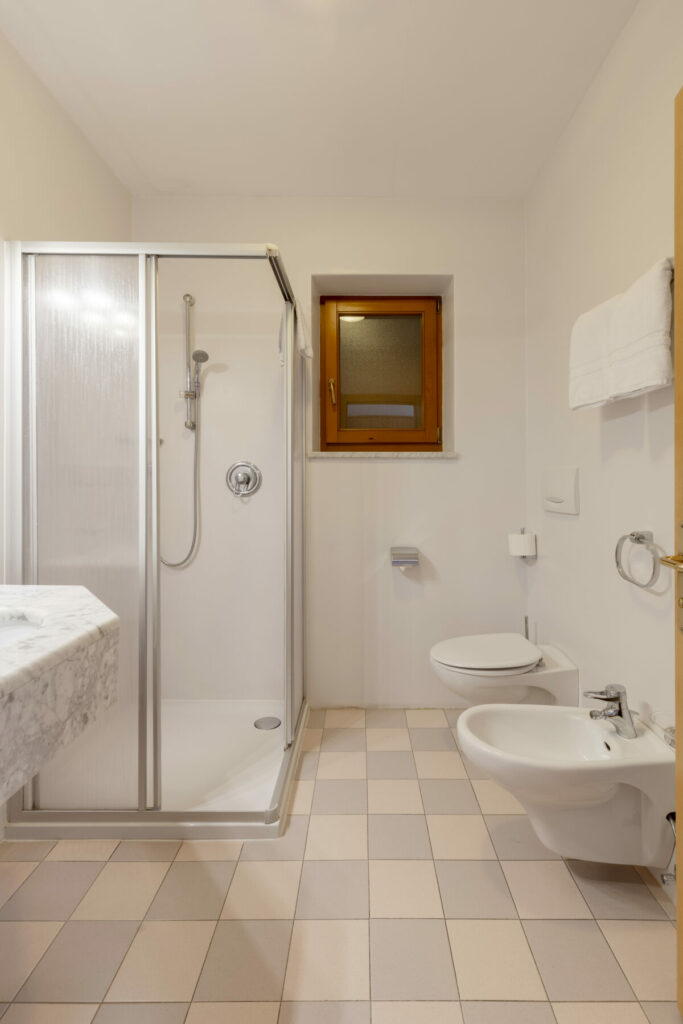 2023_09_27_Hotel_Saxl-17 Rooms svg+xml;charset=utf